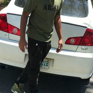 Meet your Posher, Johnathan